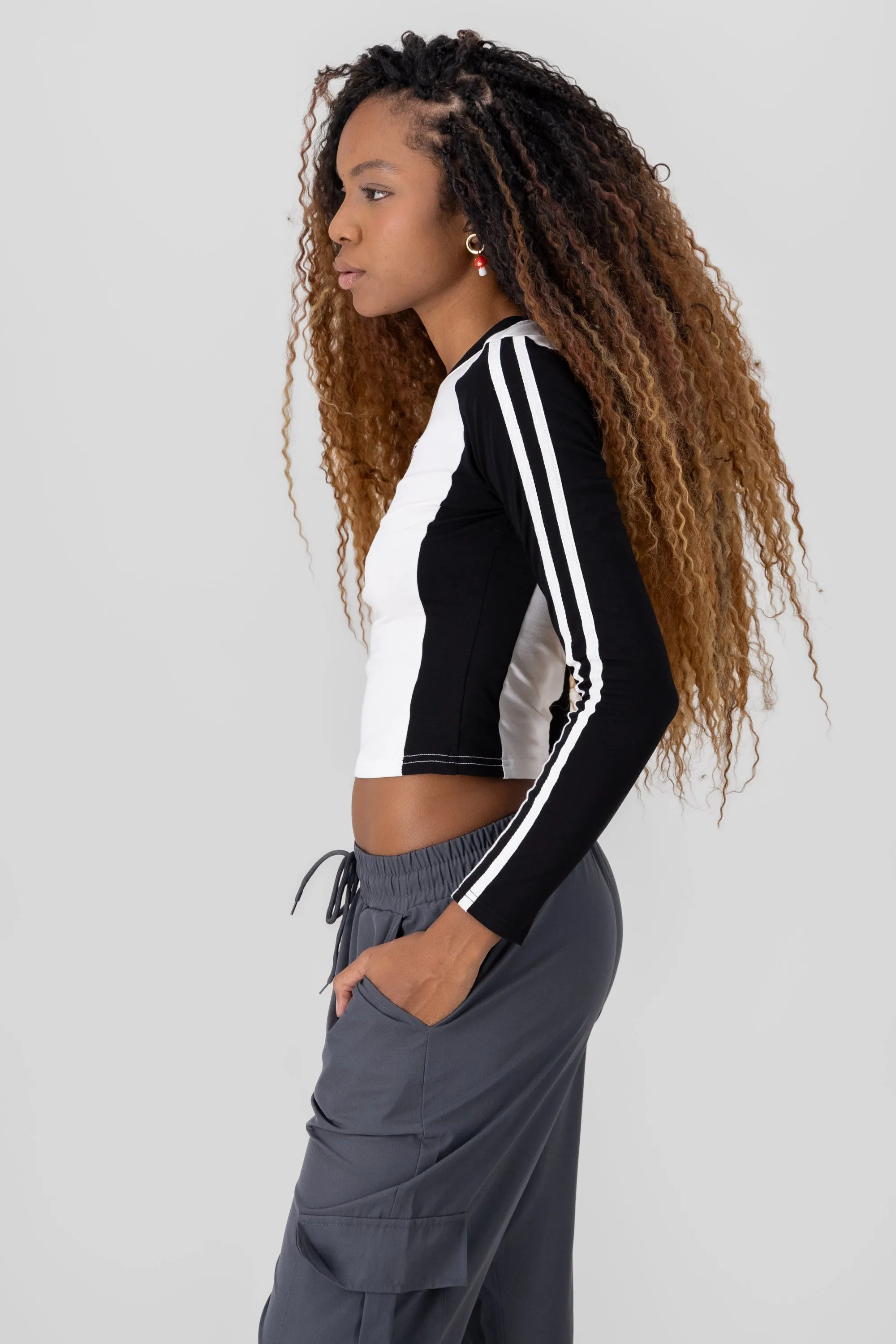 Top de manga larga con numero 76 sold by Shasa product image thumbnail 3