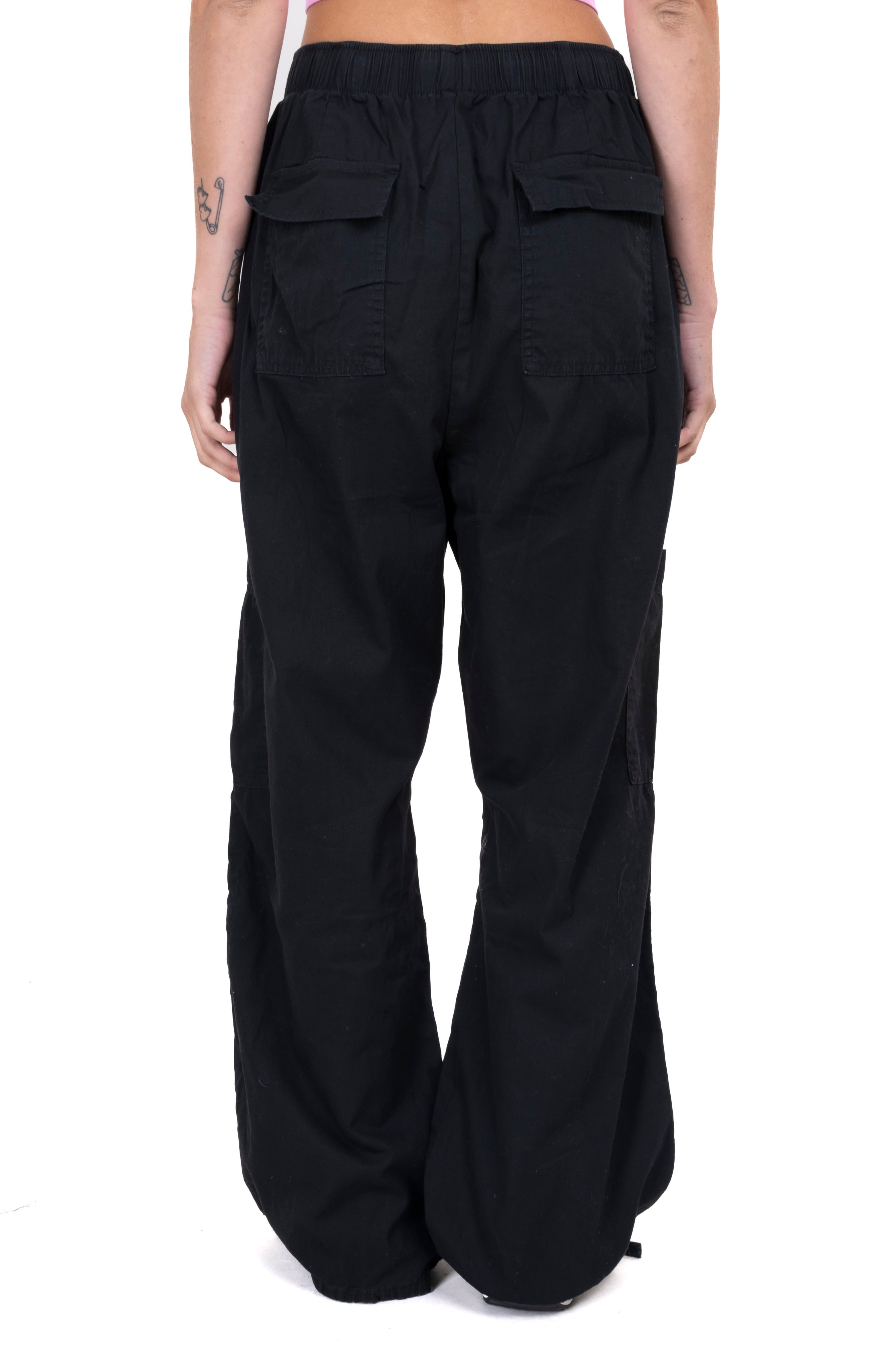Pantalón wide leg cargo cintas sold by Shasa product image thumbnail 4
