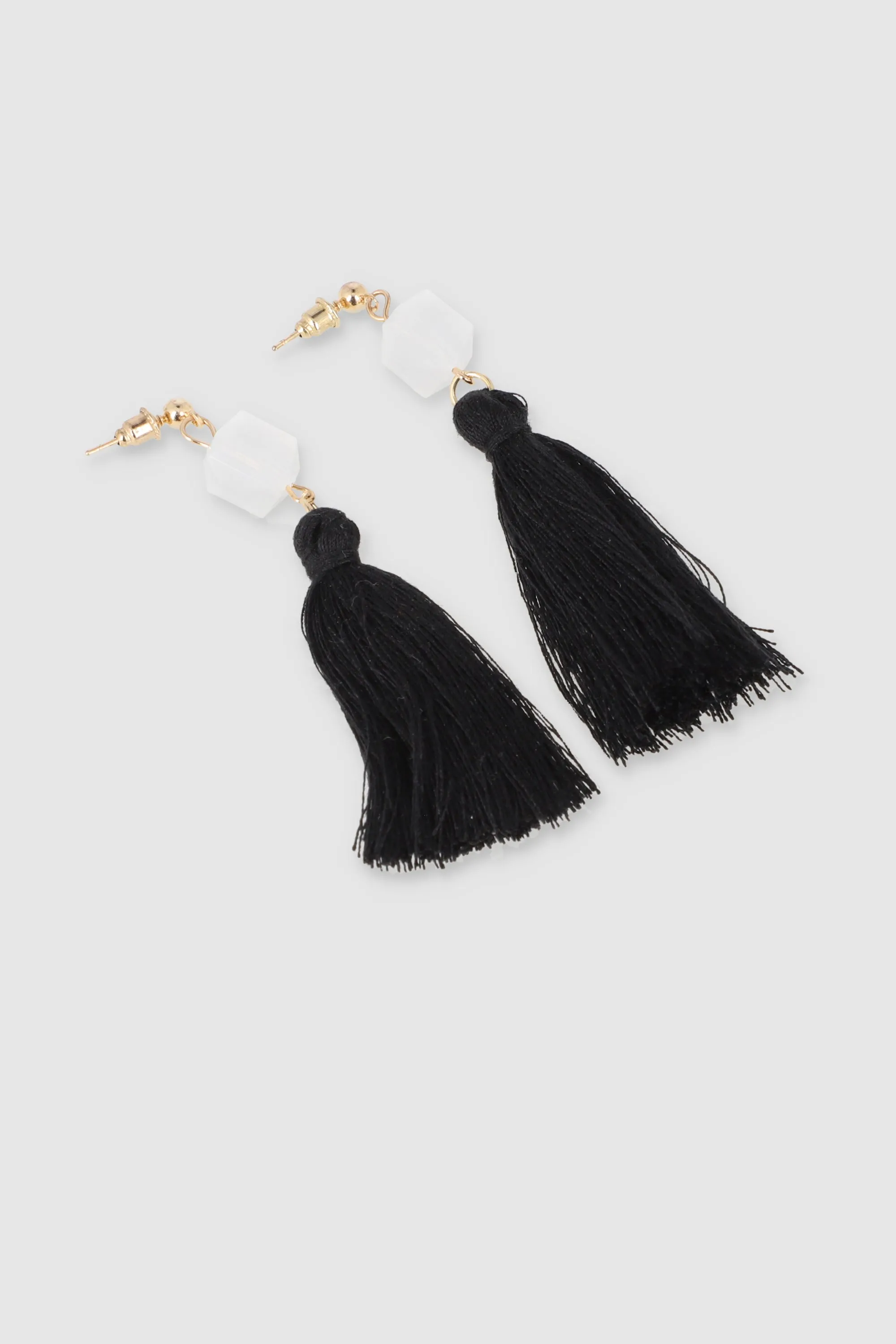 Aretes tassel cuadro sold by Shasa product image thumbnail 2