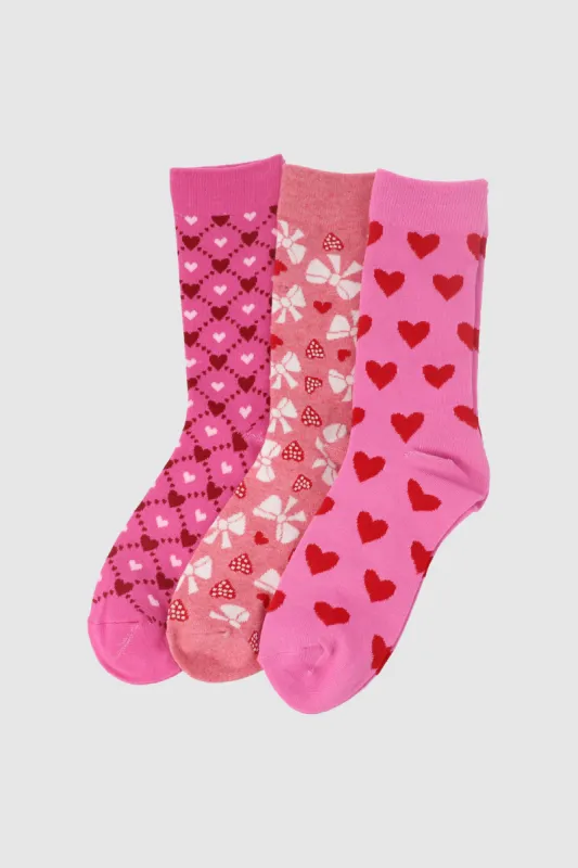 Set 3 pares de calcetines de corazones sold by Shasa