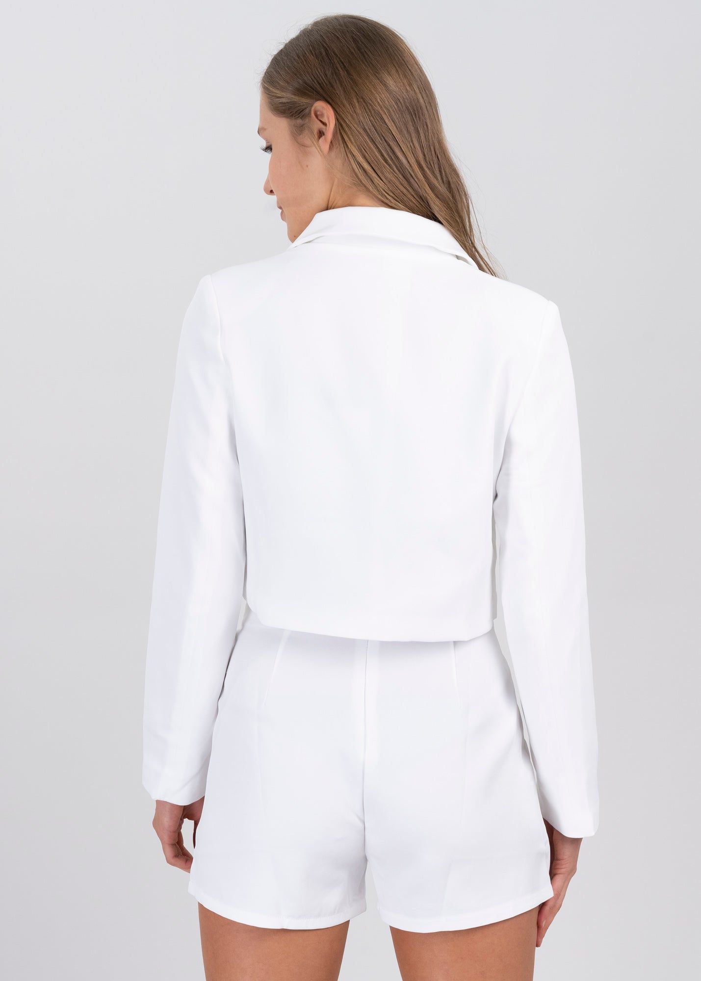 Saco cropped liso doble botón sold by Shasa product image thumbnail 4