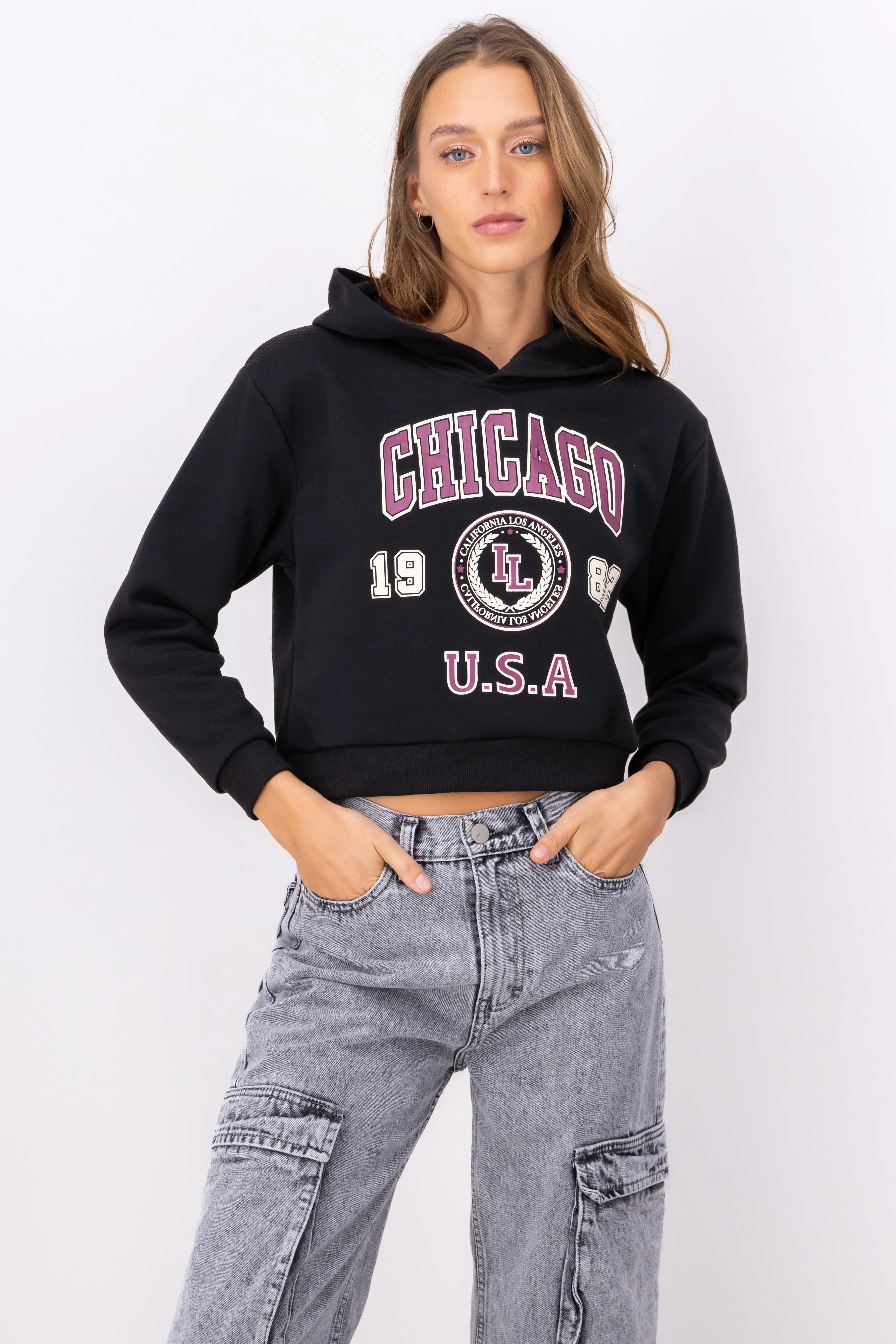 Sudadera Crop Estampado Chicago sold by Shasa product image thumbnail 2