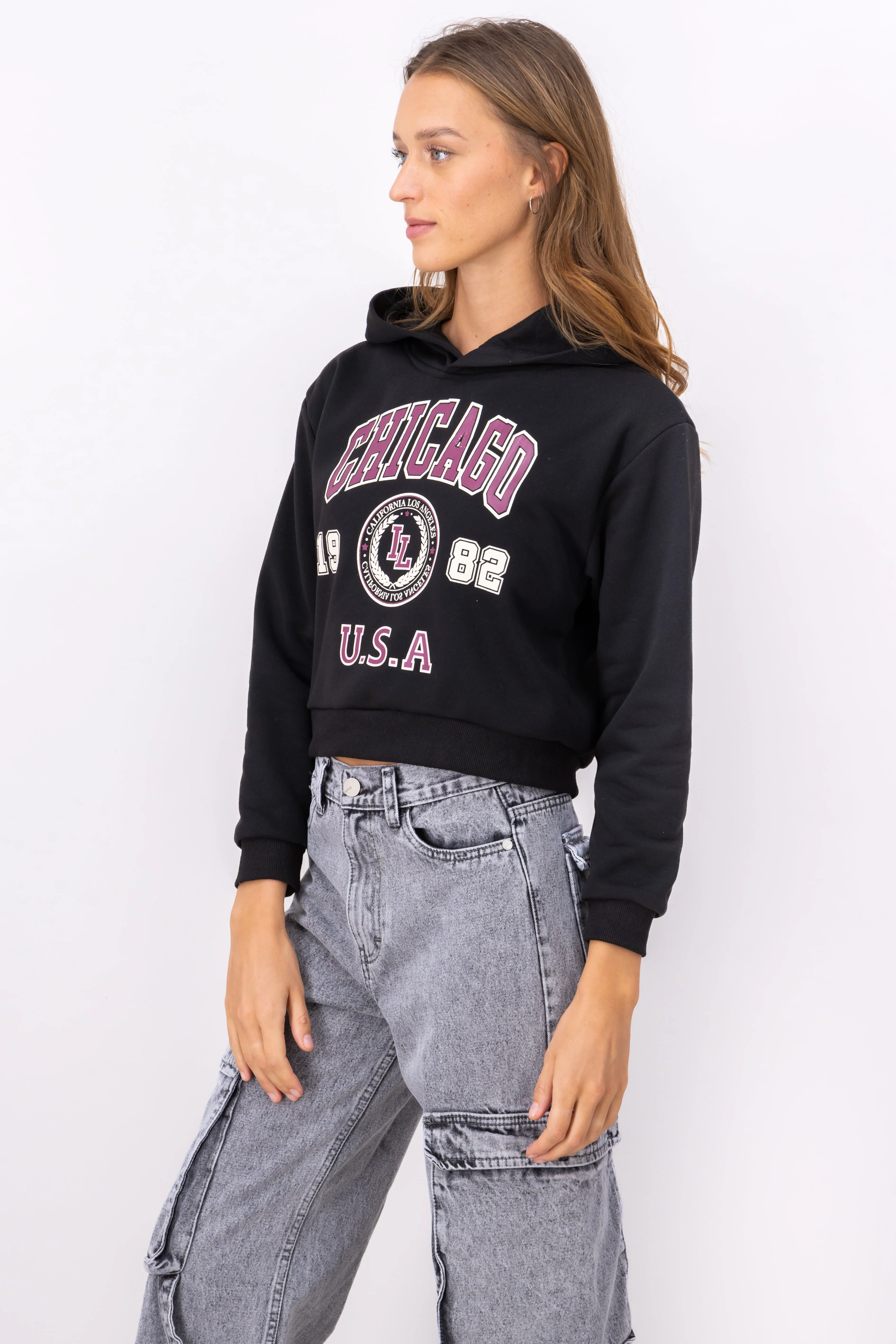 Sudadera Crop Estampado Chicago sold by Shasa product image thumbnail 3