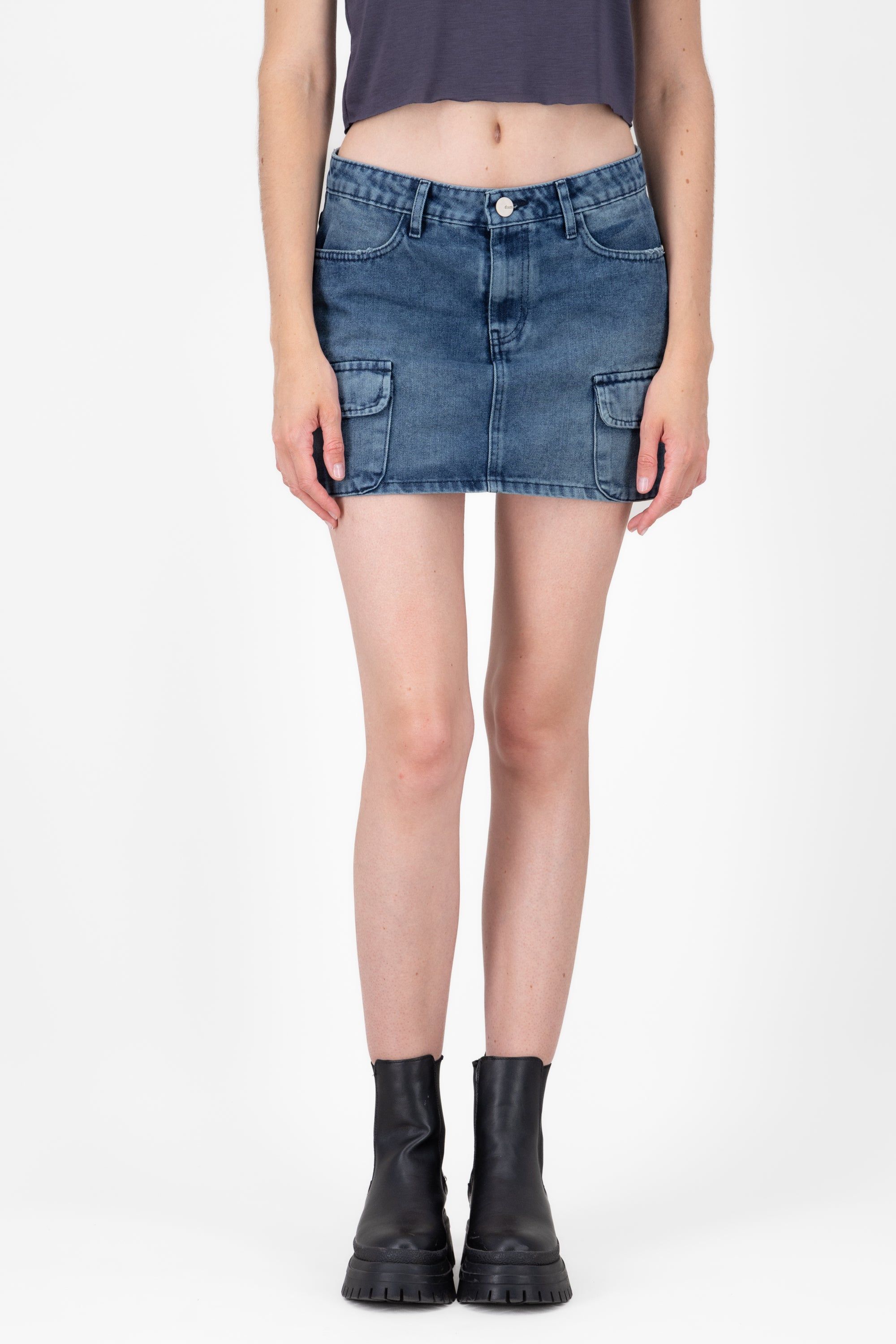 Mini Falda Cargo 3 Bolsas sold by Shasa product image thumbnail 2