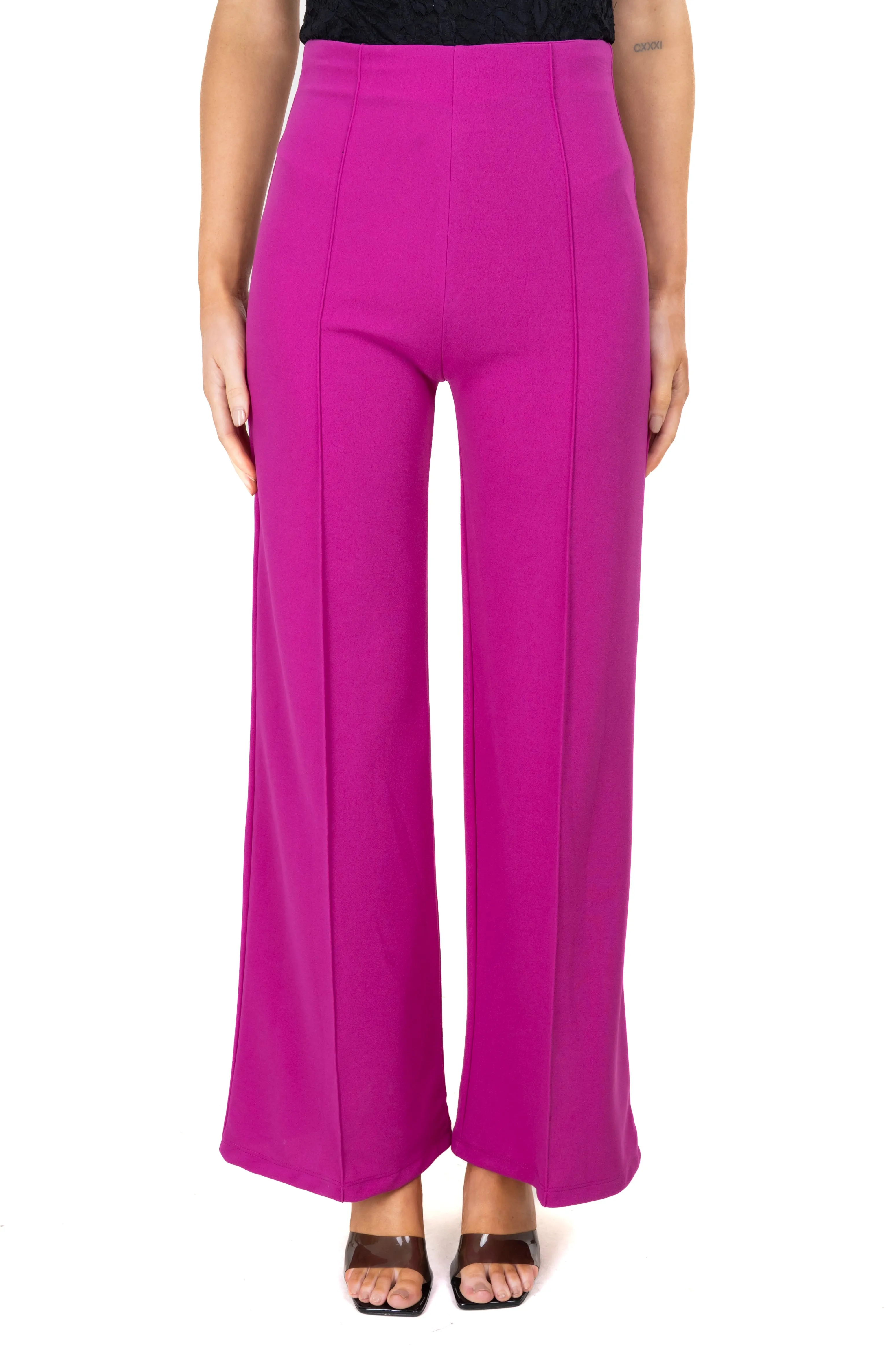 Pantalón wide leg costura frontal sold by Shasa