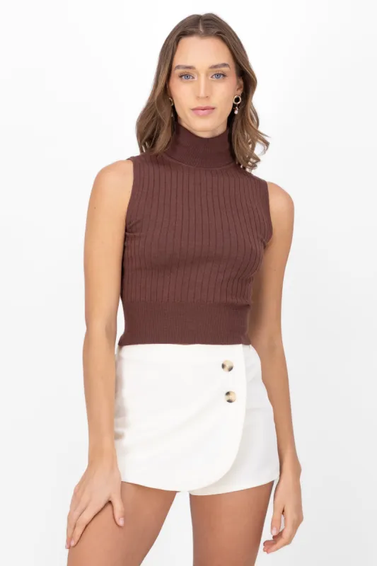 Top tejido cuello alto detalle rayas sold by Shasa