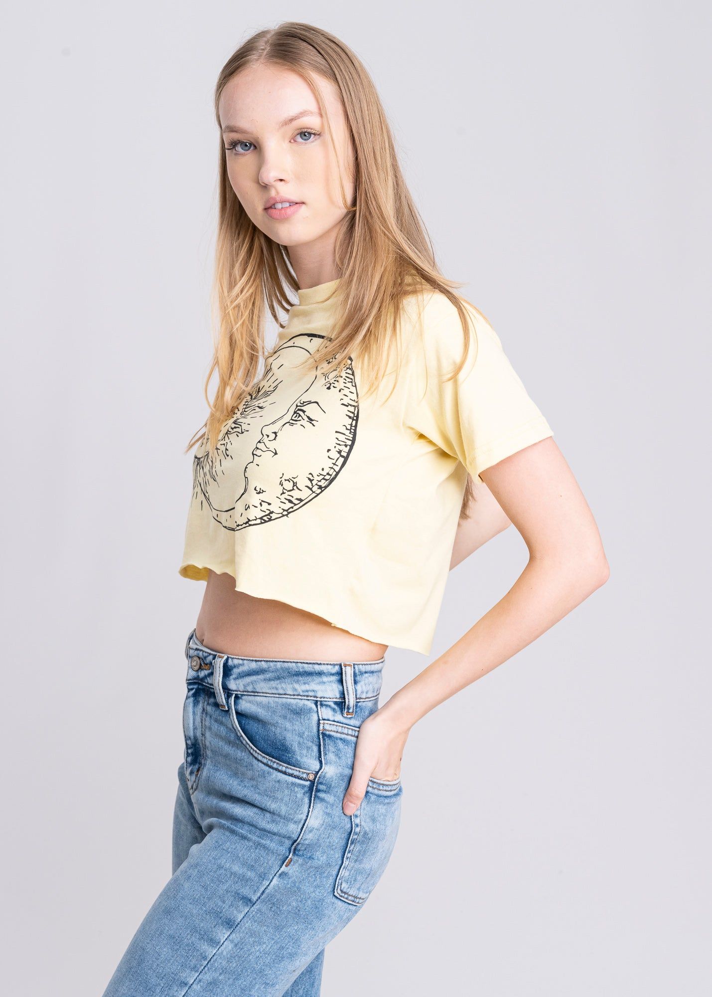 Playera Estampado Sol Luna sold by Shasa product image thumbnail 2