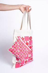 Set bolsa tote cosmetiquera sold by Shasa