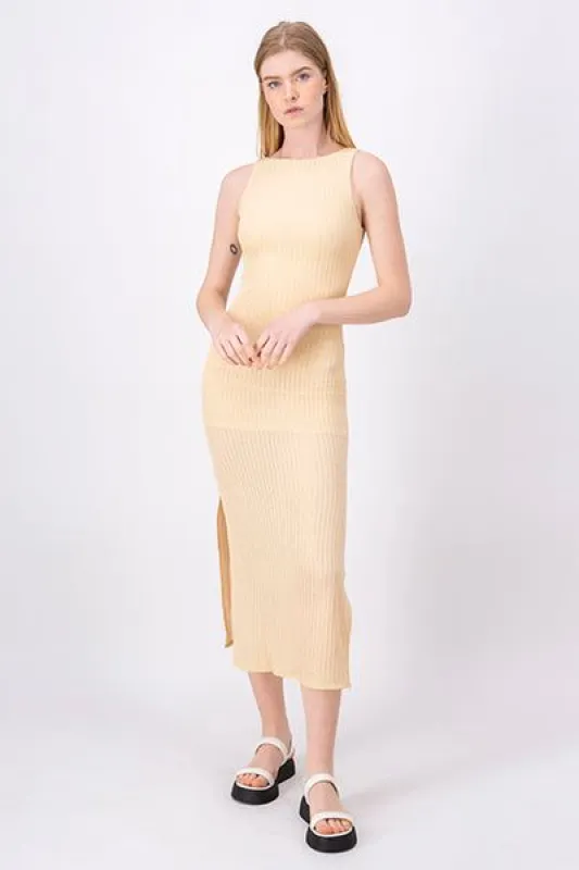 Vestido Midi Tejido Abertura sold by Shasa