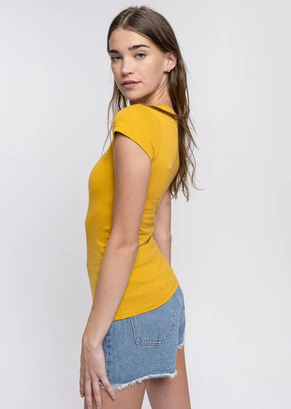 Playera manga corta cuello v sold by Shasa