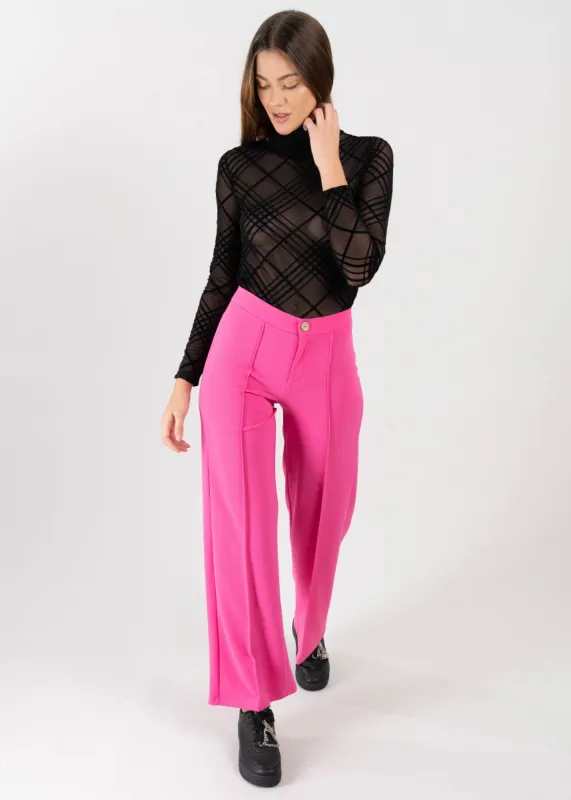 Pantalón recto amplio costura sold by Shasa