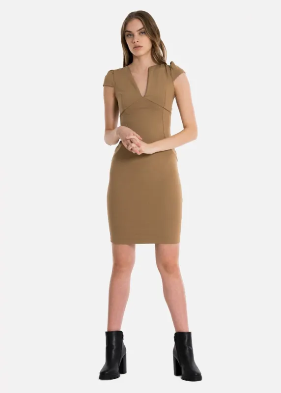 Vestido midi liso cuello v sold by Shasa
