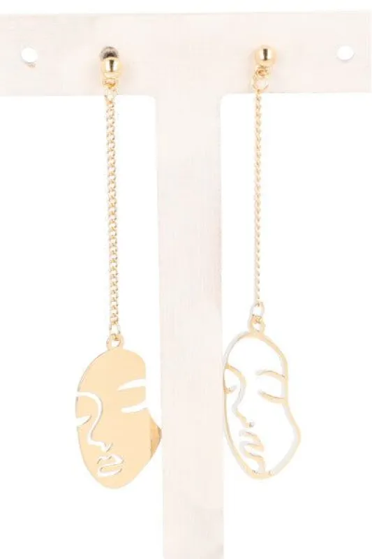 Aretes cara metálicos sold by Shasa