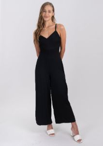 Jumpsuit largo tirantes sold by Shasa