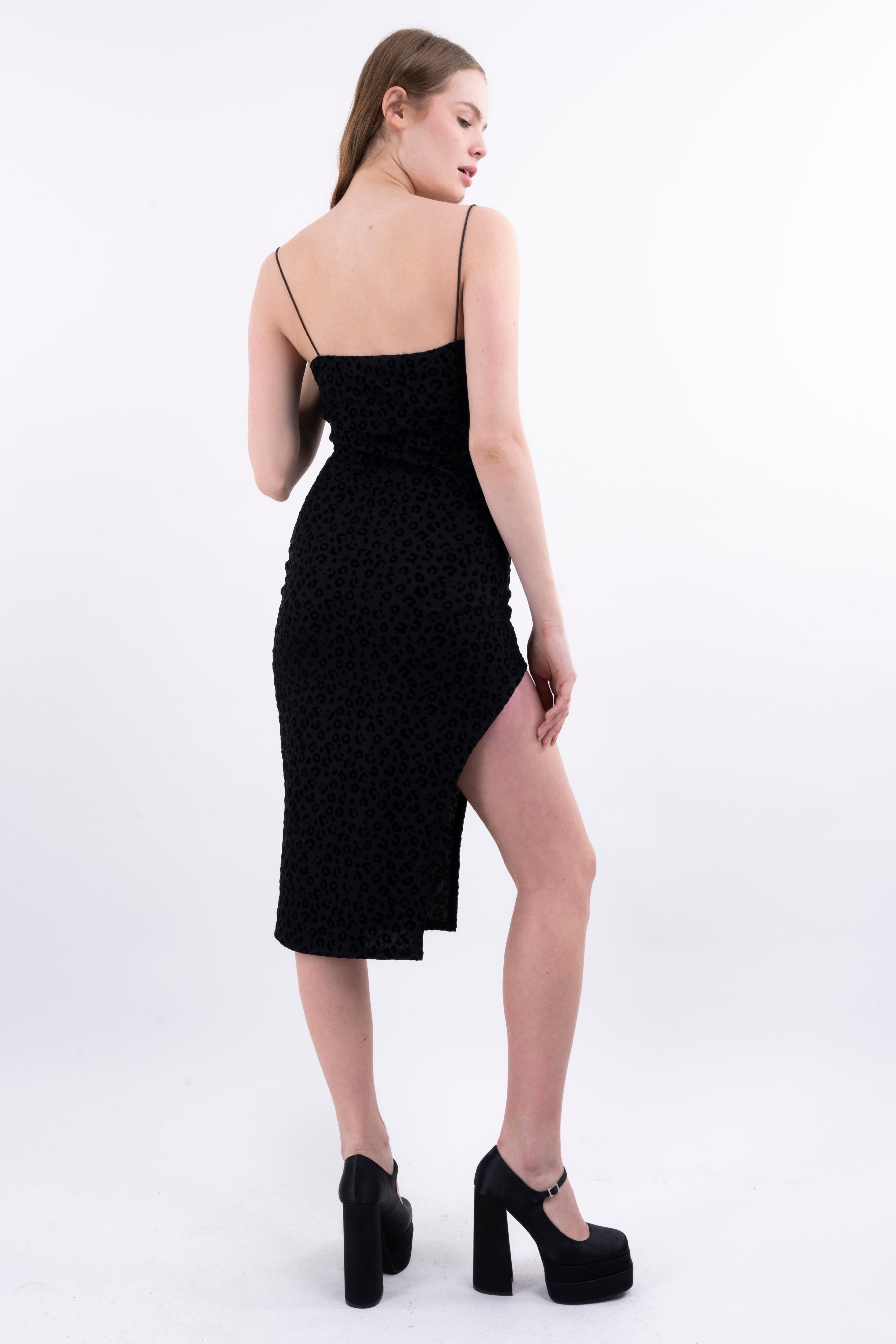 Vestido con cuello cascada de flock sold by Shasa product image thumbnail 4