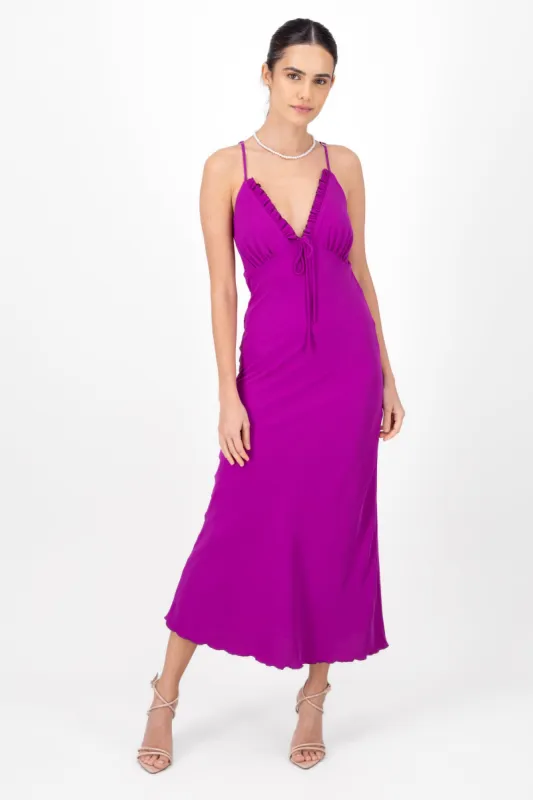 Vestido maxi detalle olanes escote sold by Shasa