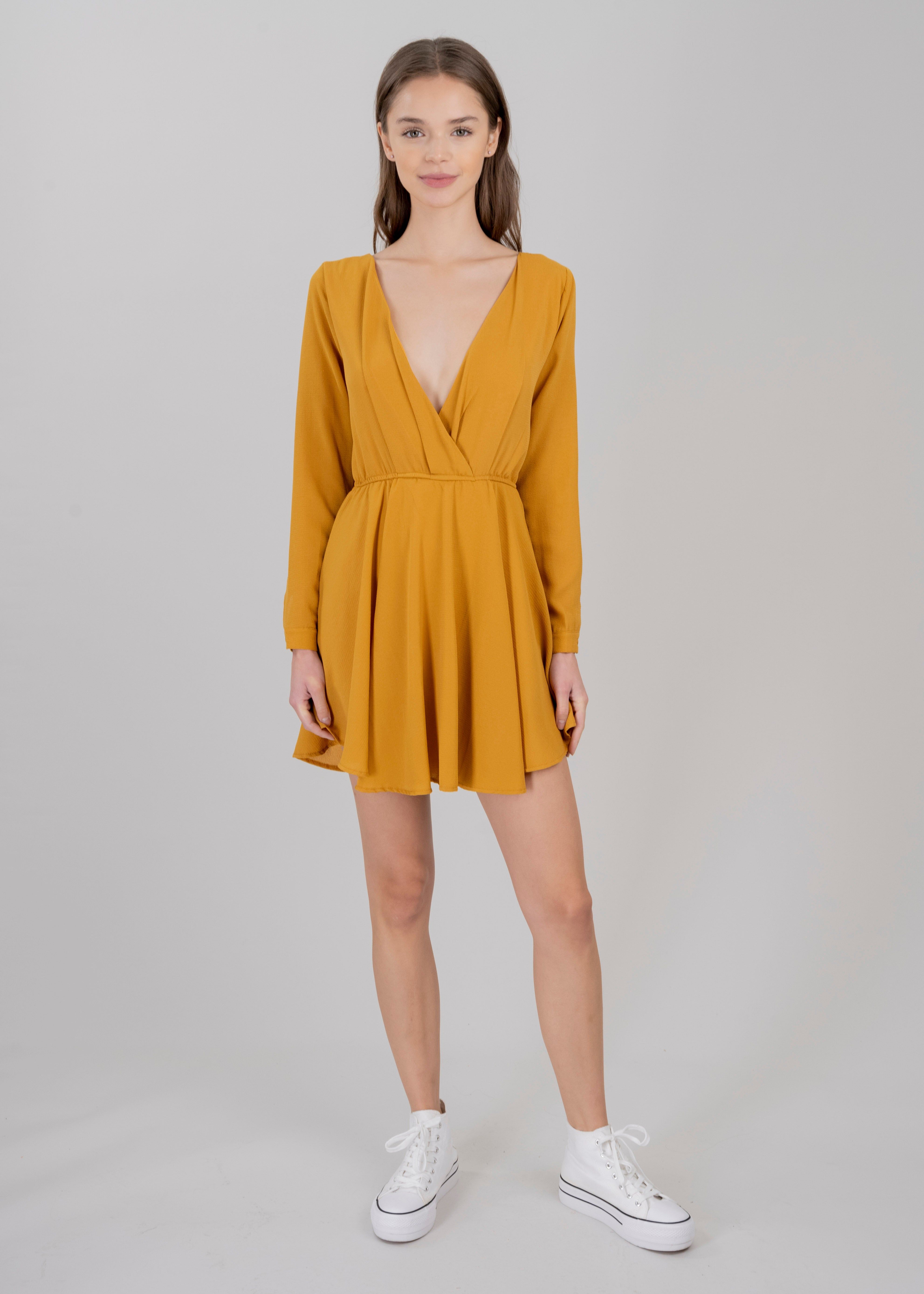 Vestido fruncido espalda v sold by Shasa product image thumbnail 2