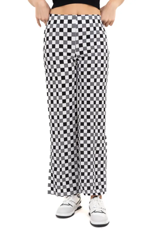 Pantalón recto cuadros ajedrez sold by Shasa