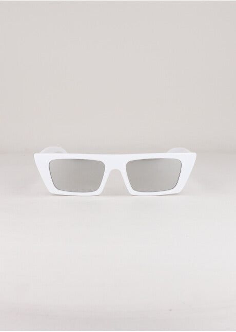 Lentes sol cuadrados sold by Shasa