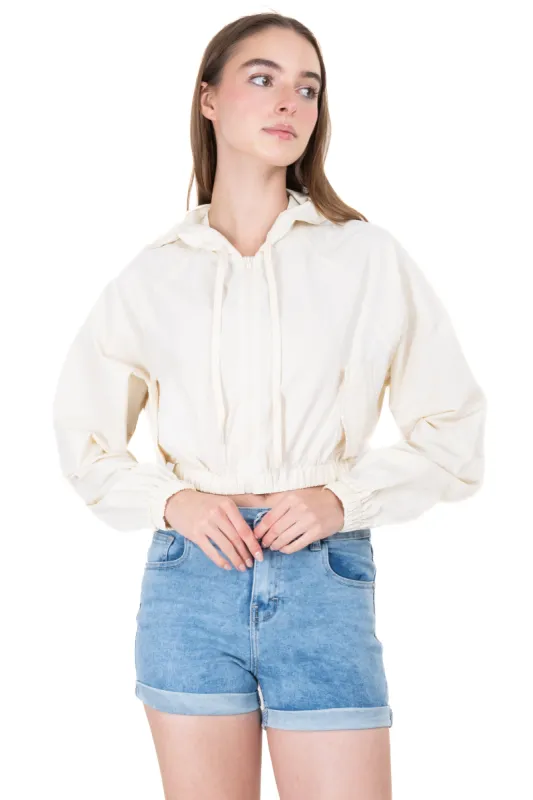 Chamarra crop bolsillos gorra sold by Shasa