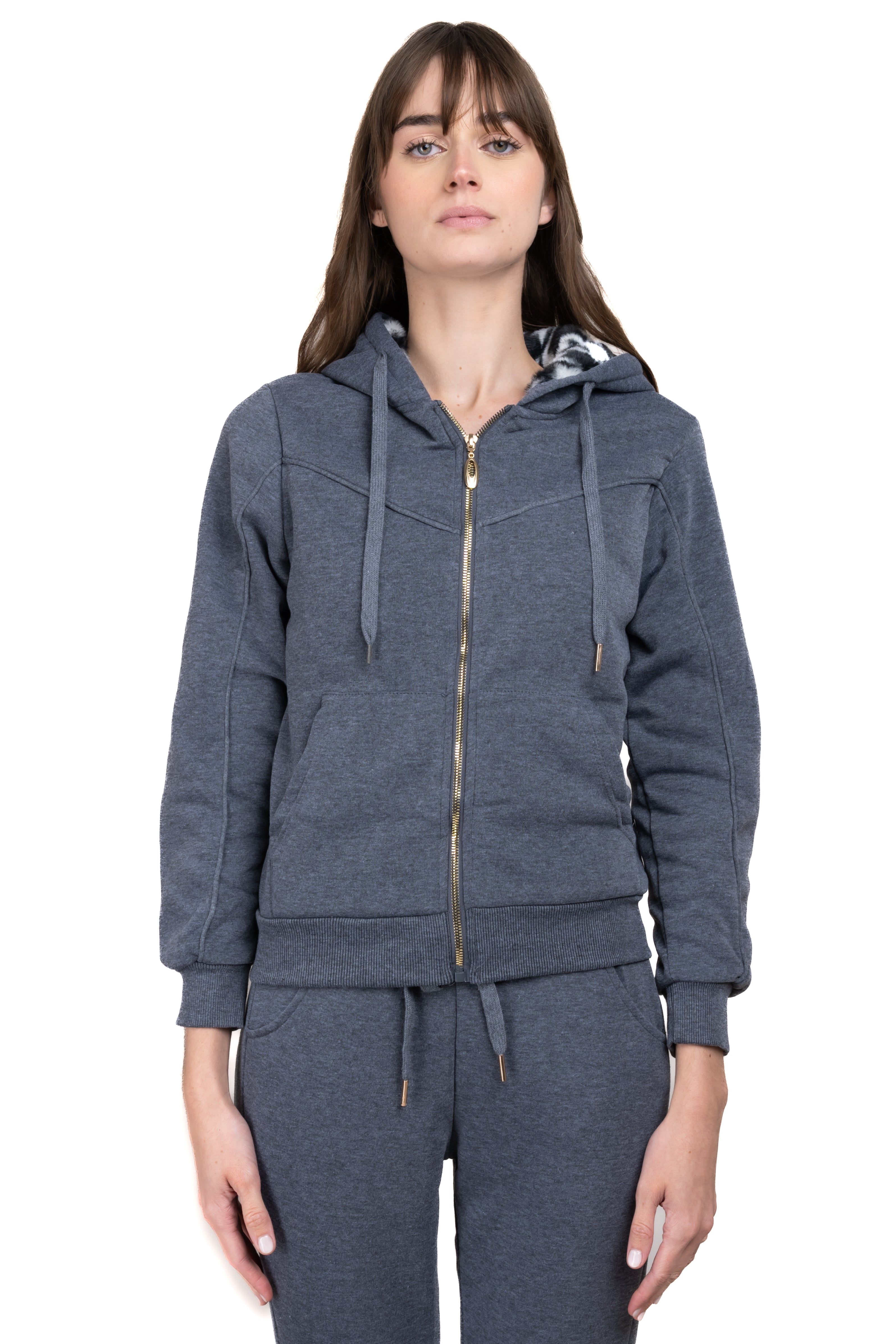 Sudadera forro peluche sold by Shasa product image thumbnail 2