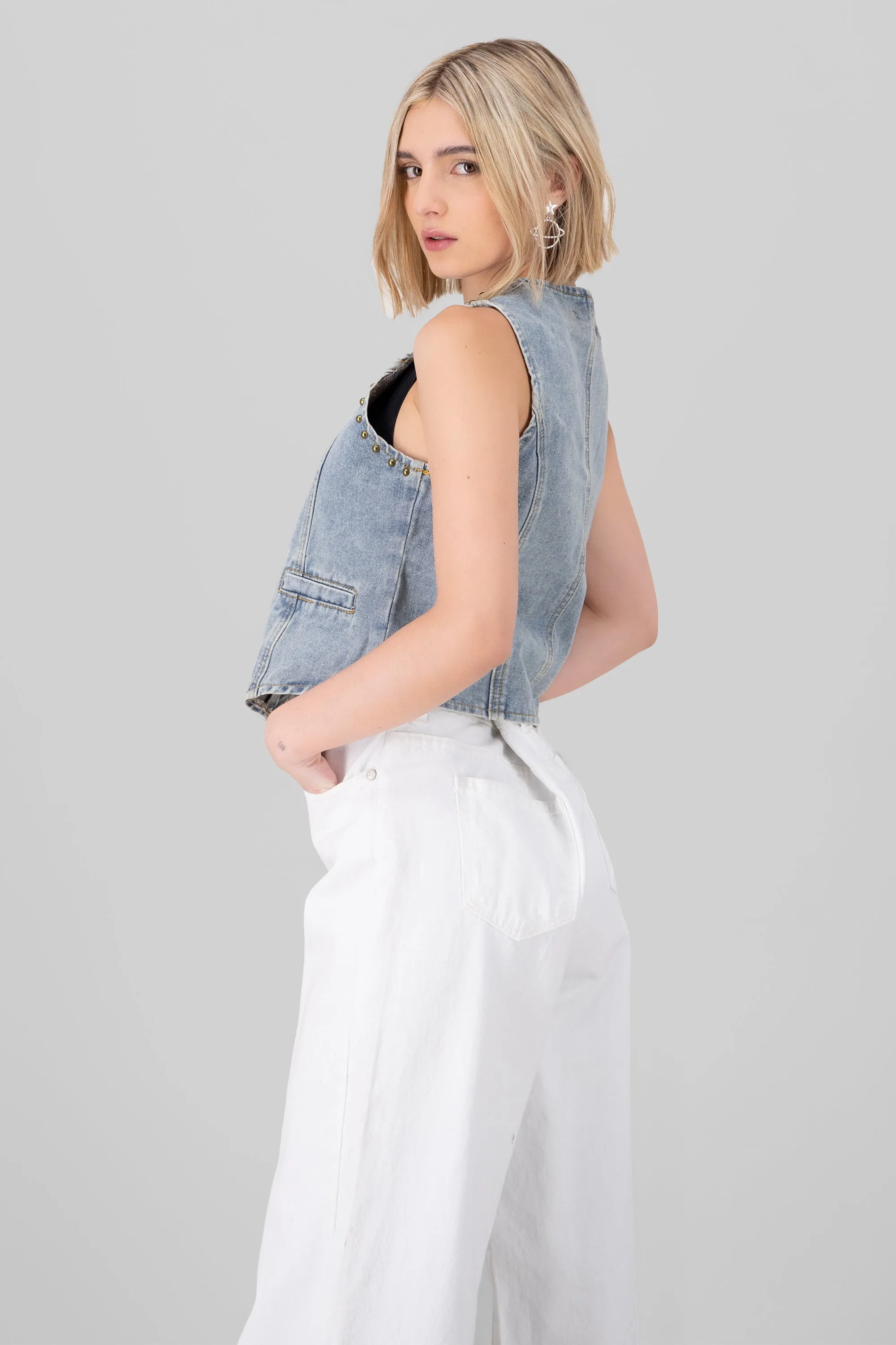 Chaleco con estoperoles cropped sold by Shasa product image thumbnail 3