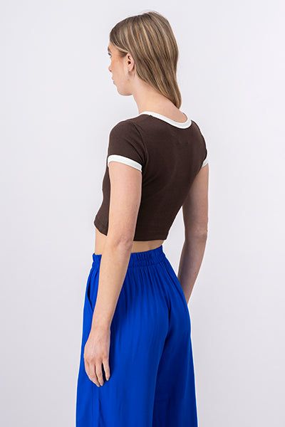 Playera Crop Frase Flores sold by Shasa product image thumbnail 4