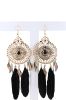Aretes atrapasueños plumas sold by Shasa