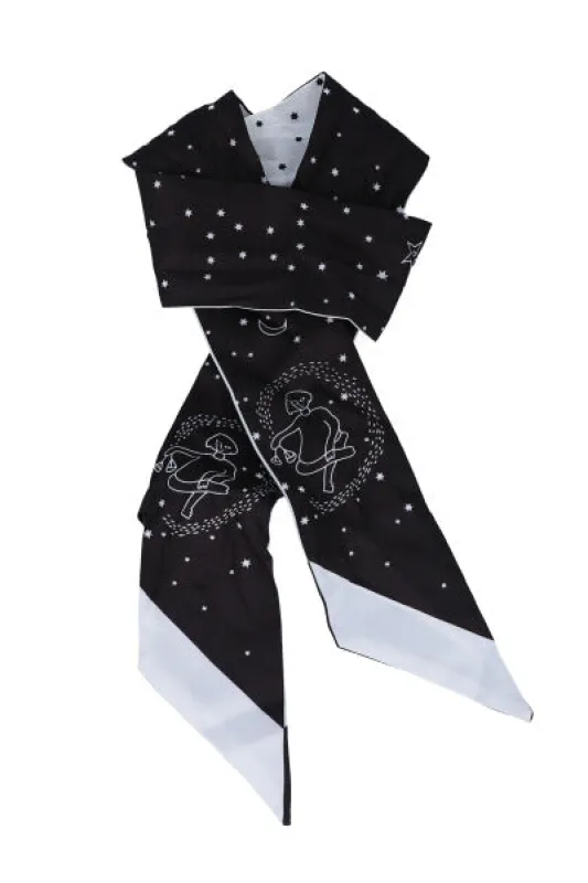 Pañuelo delgado estrellas sold by Shasa