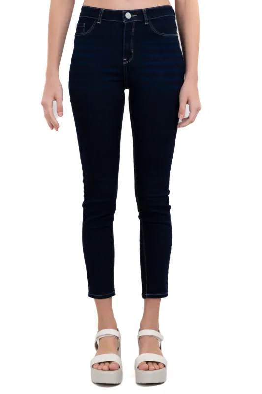 Jeans skinny liso sold by Shasa