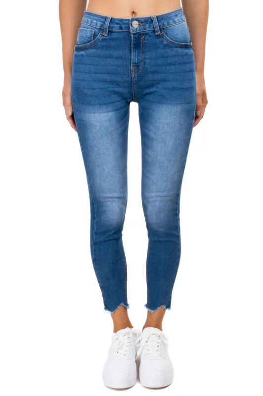 Jeans skinny desgaste tobillo sold by Shasa