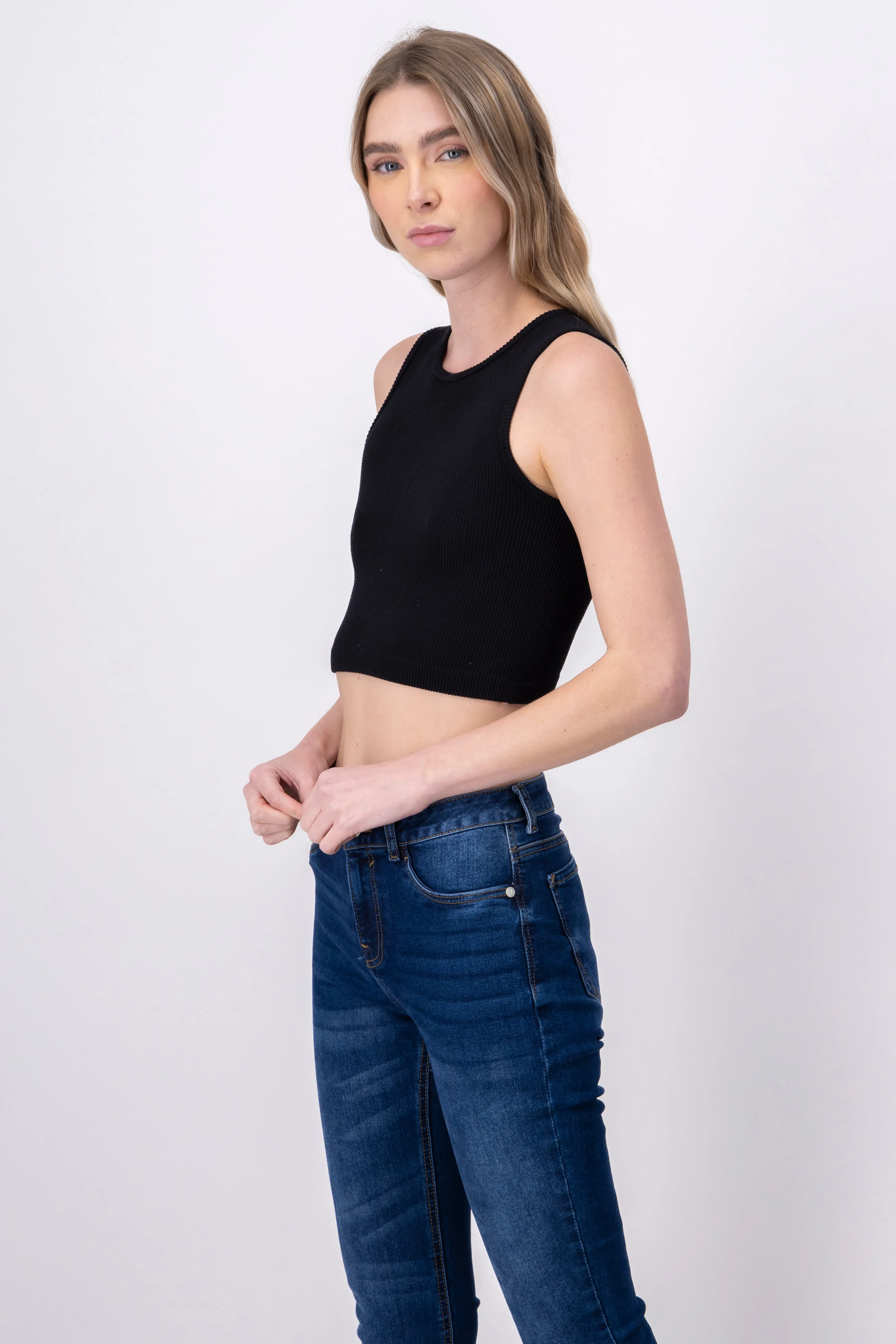 Top crop acanalado cuello redondo sold by Shasa product image thumbnail 3