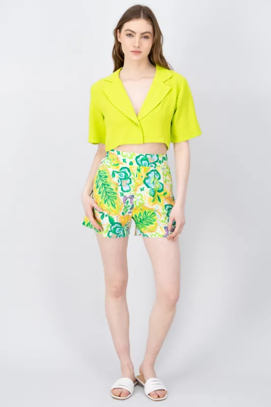 Short Flores Detalle Pinzas sold by Shasa