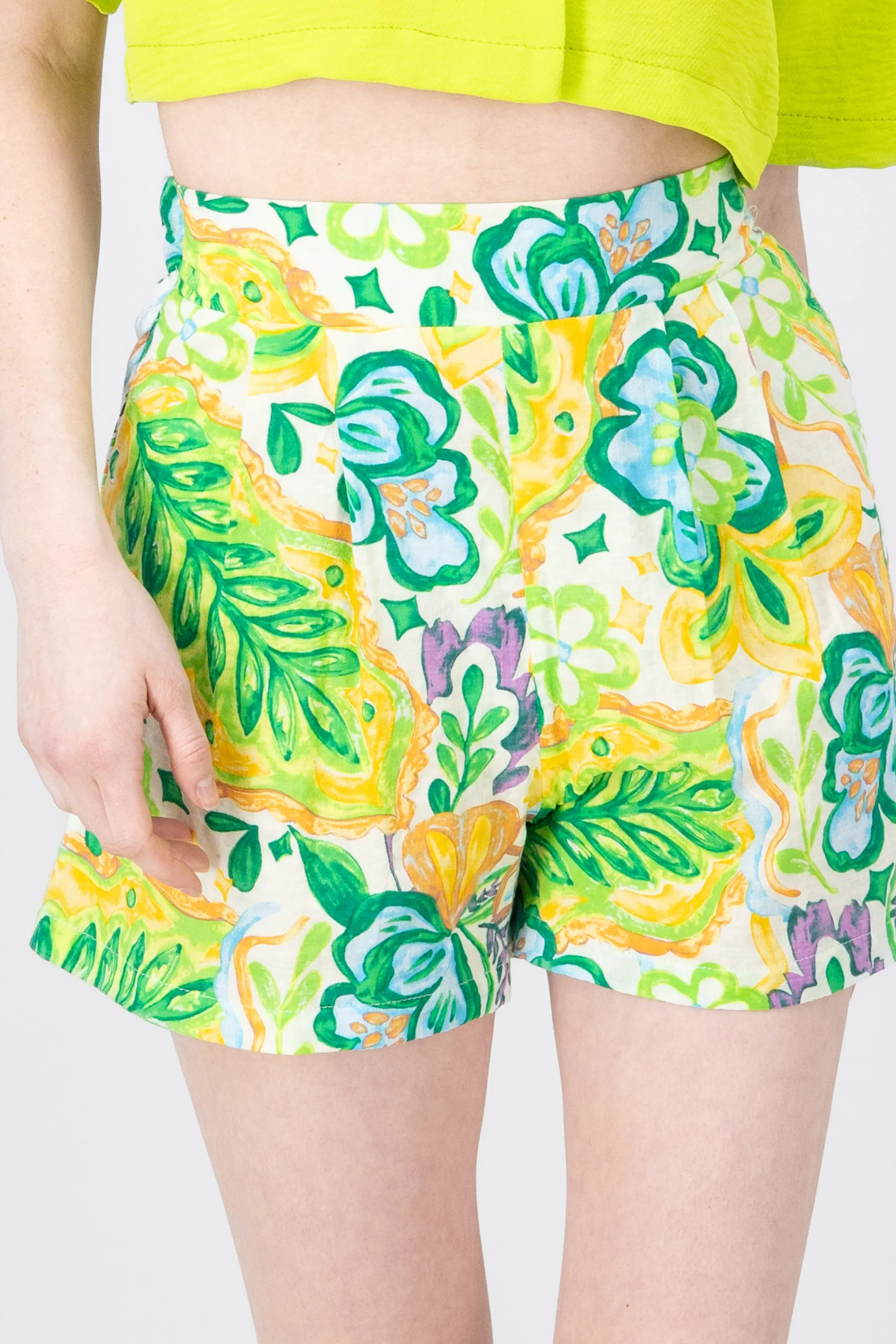 Short Flores Detalle Pinzas sold by Shasa product image thumbnail 5