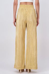 Pantalón recto plisado elástico sold by Shasa