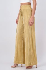 Pantalón recto plisado elástico sold by Shasa
