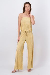 Pantalón recto plisado elástico sold by Shasa