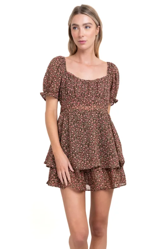 Vestido de manga corta con olanes flores sold by Shasa