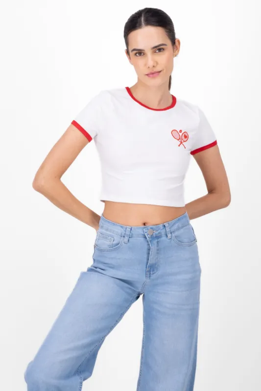 Playera crop bordado tenis sold by Shasa