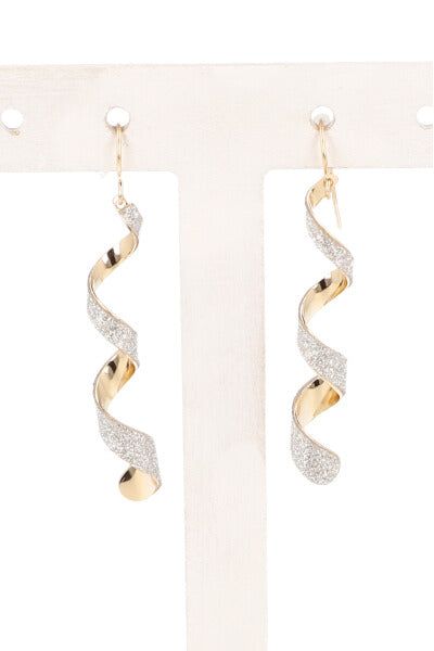Aretes largos remolino sold by Shasa product image thumbnail 3