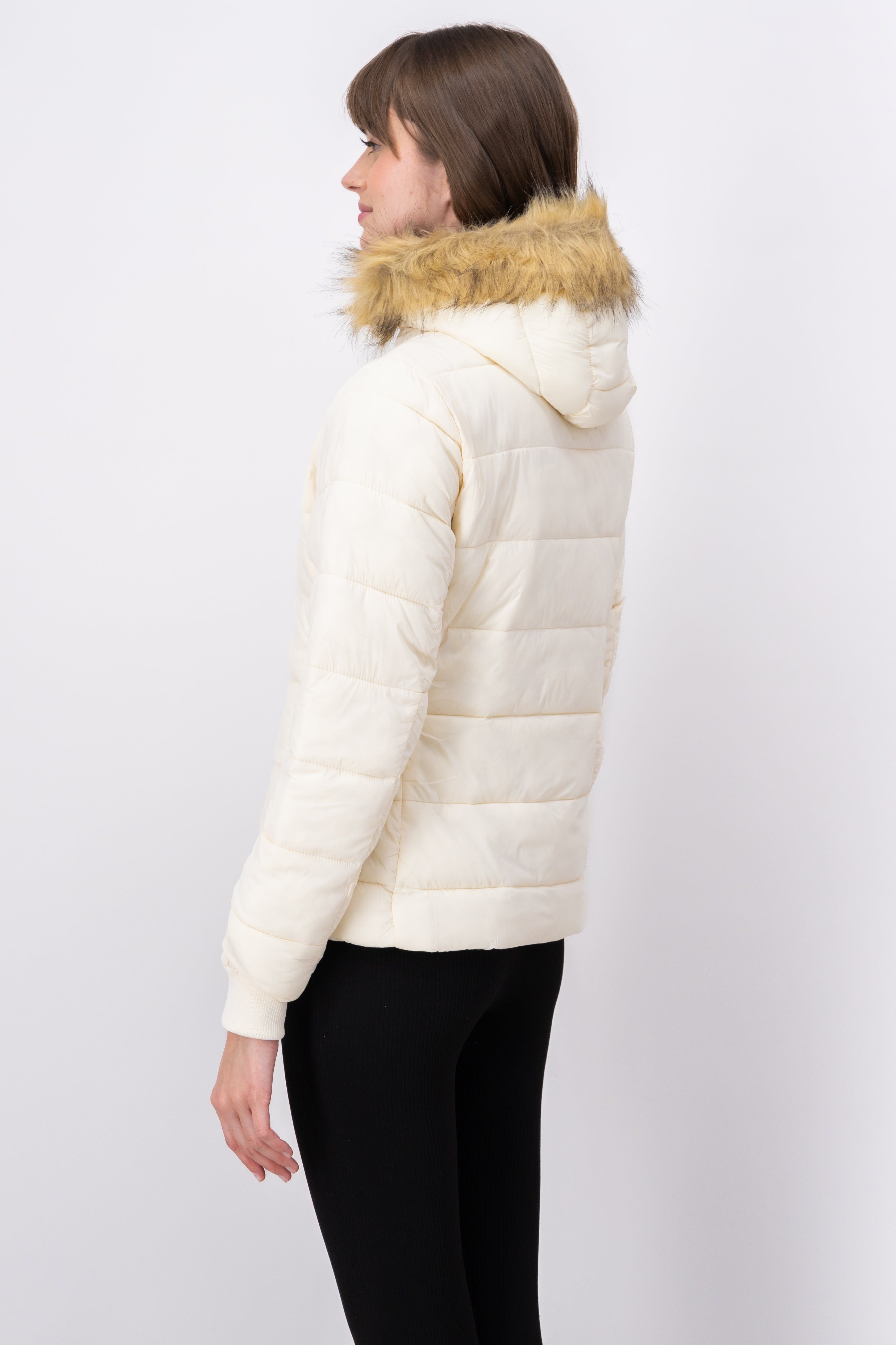 Chamarra capitonada gorro peluche sold by Shasa product image thumbnail 4