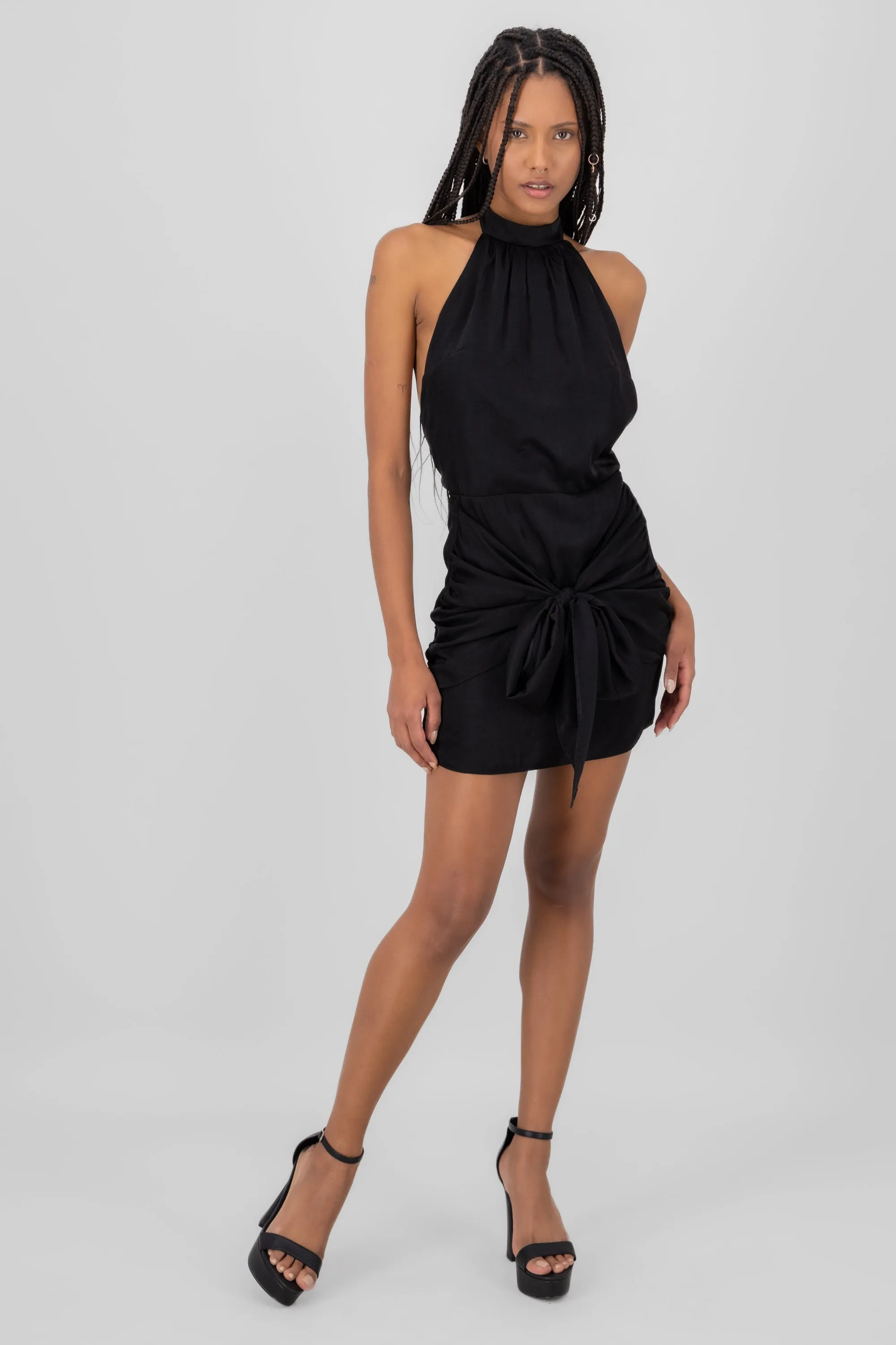 Vestido mini halter detalle amarre sold by Shasa