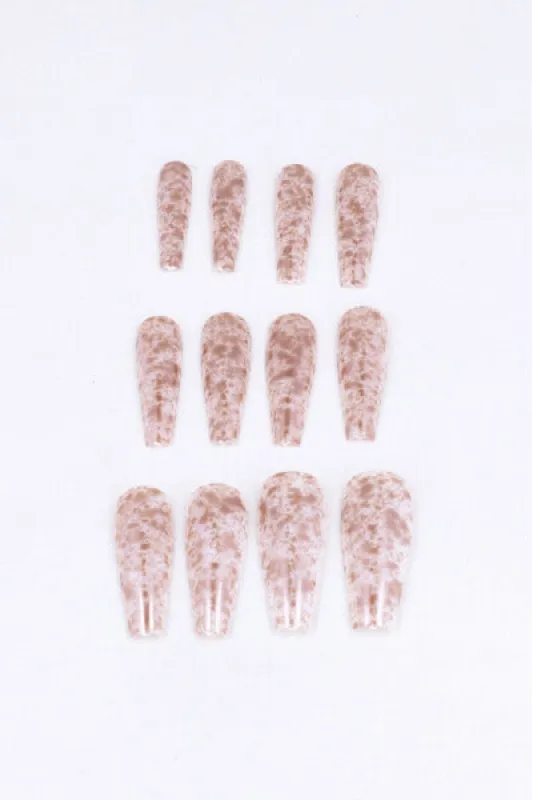Set 12 Uñas Postizas Largas Manchas sold by Shasa