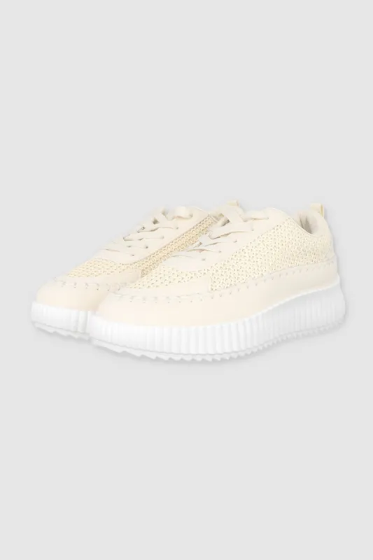 Tenis tejido plataforma sold by Shasa