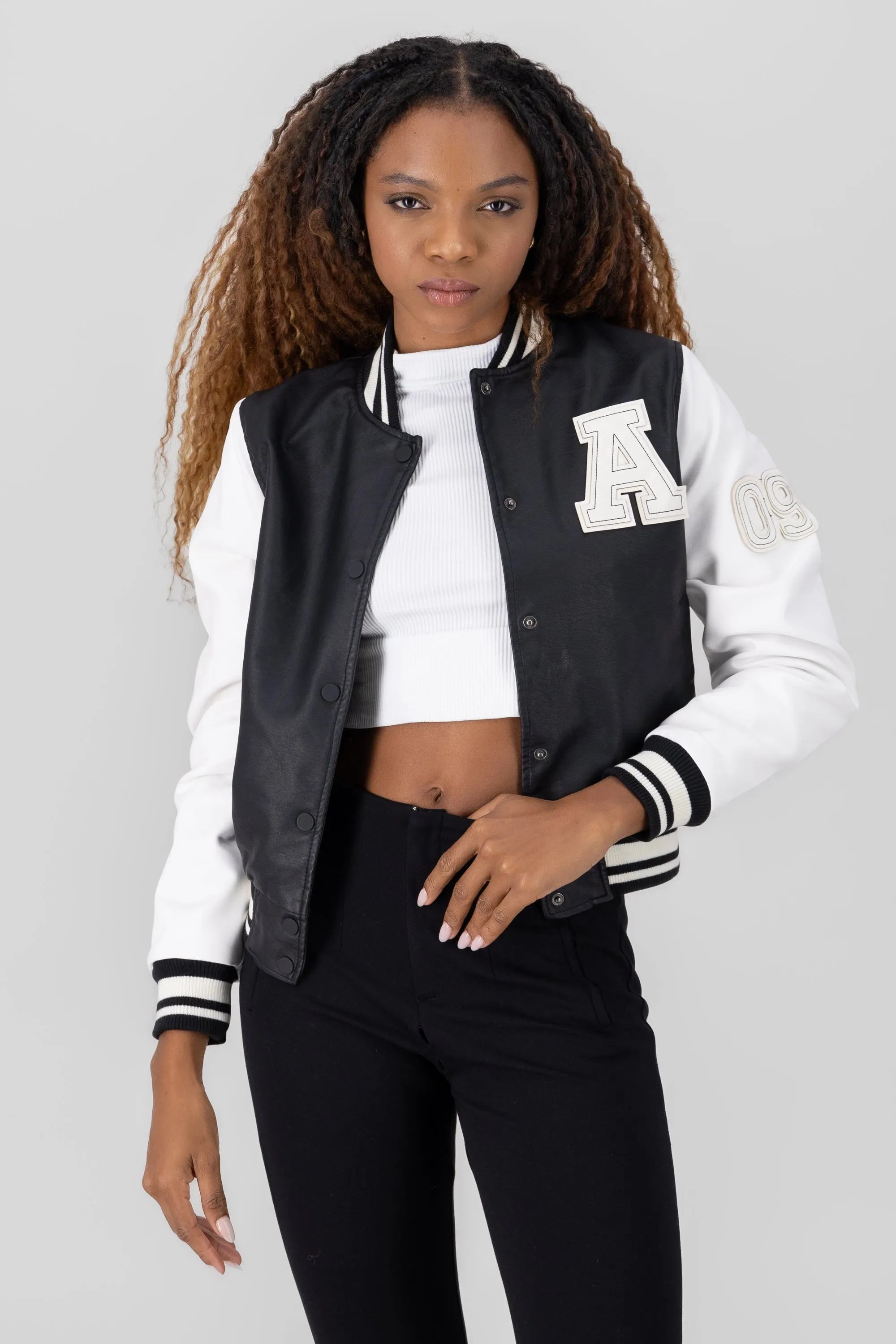 Bomber parcho letra manga larga sold by Shasa product image thumbnail 2