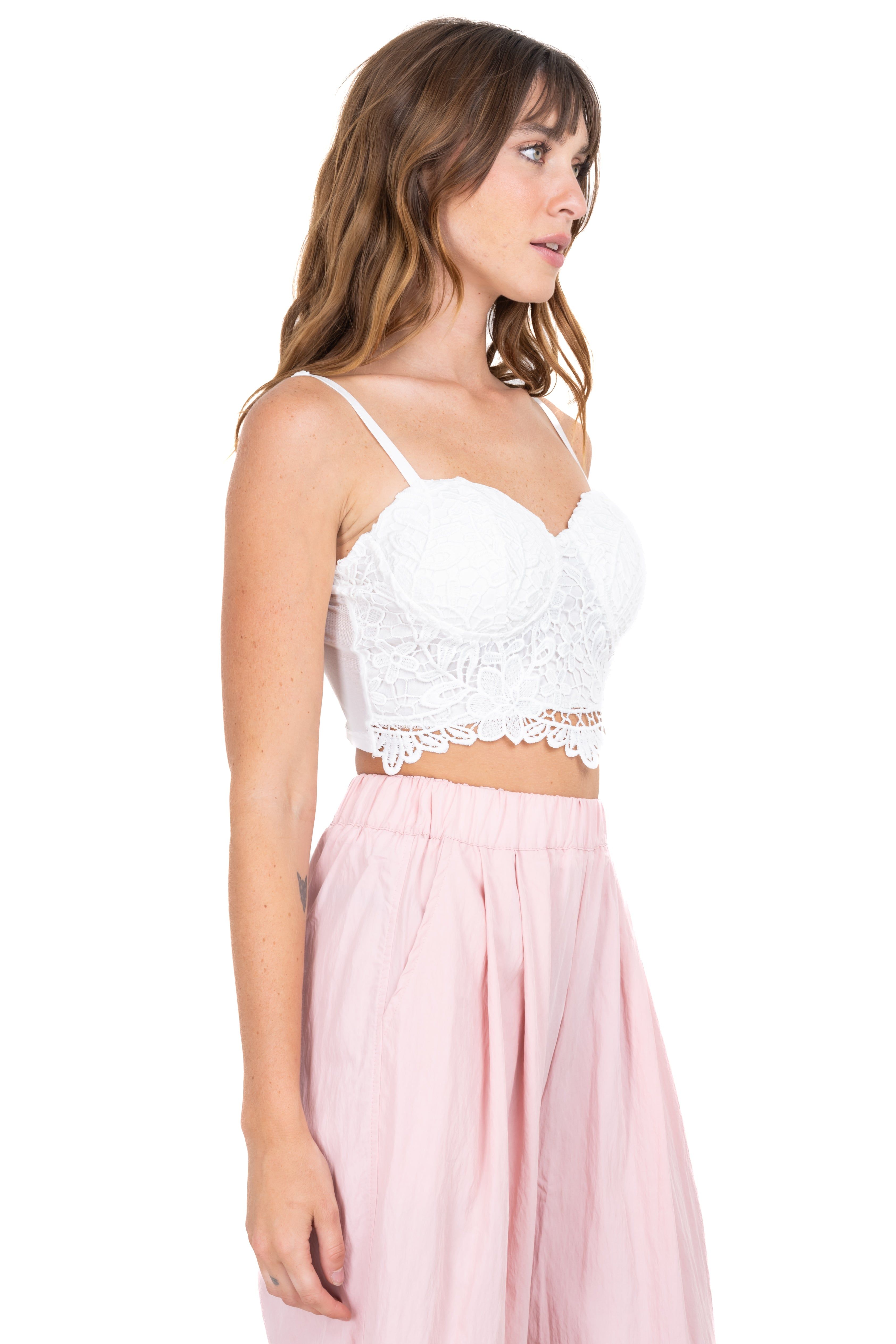 Top con copas encaje flores sold by Shasa product image thumbnail 3