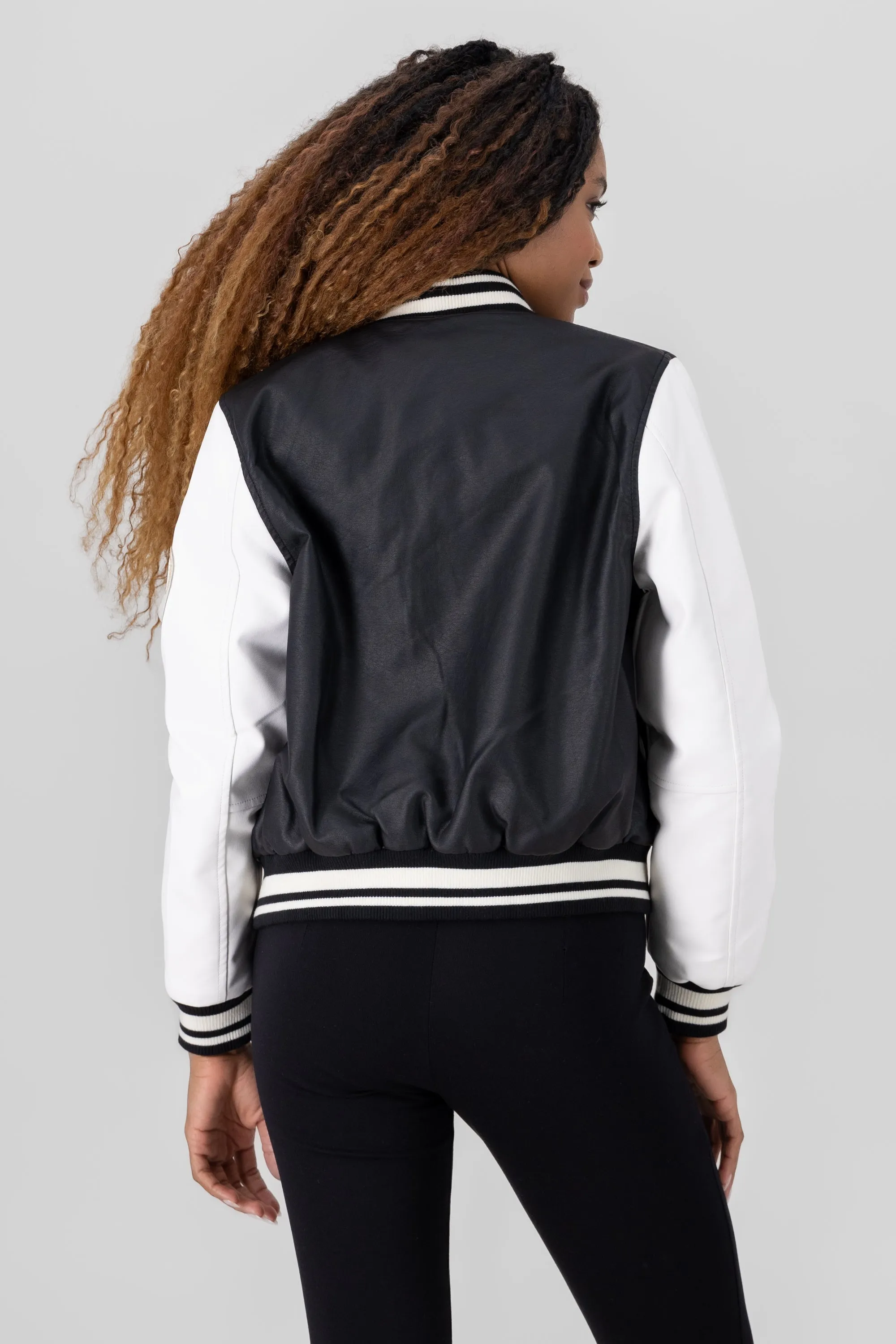 Bomber parcho letra manga larga sold by Shasa product image thumbnail 4