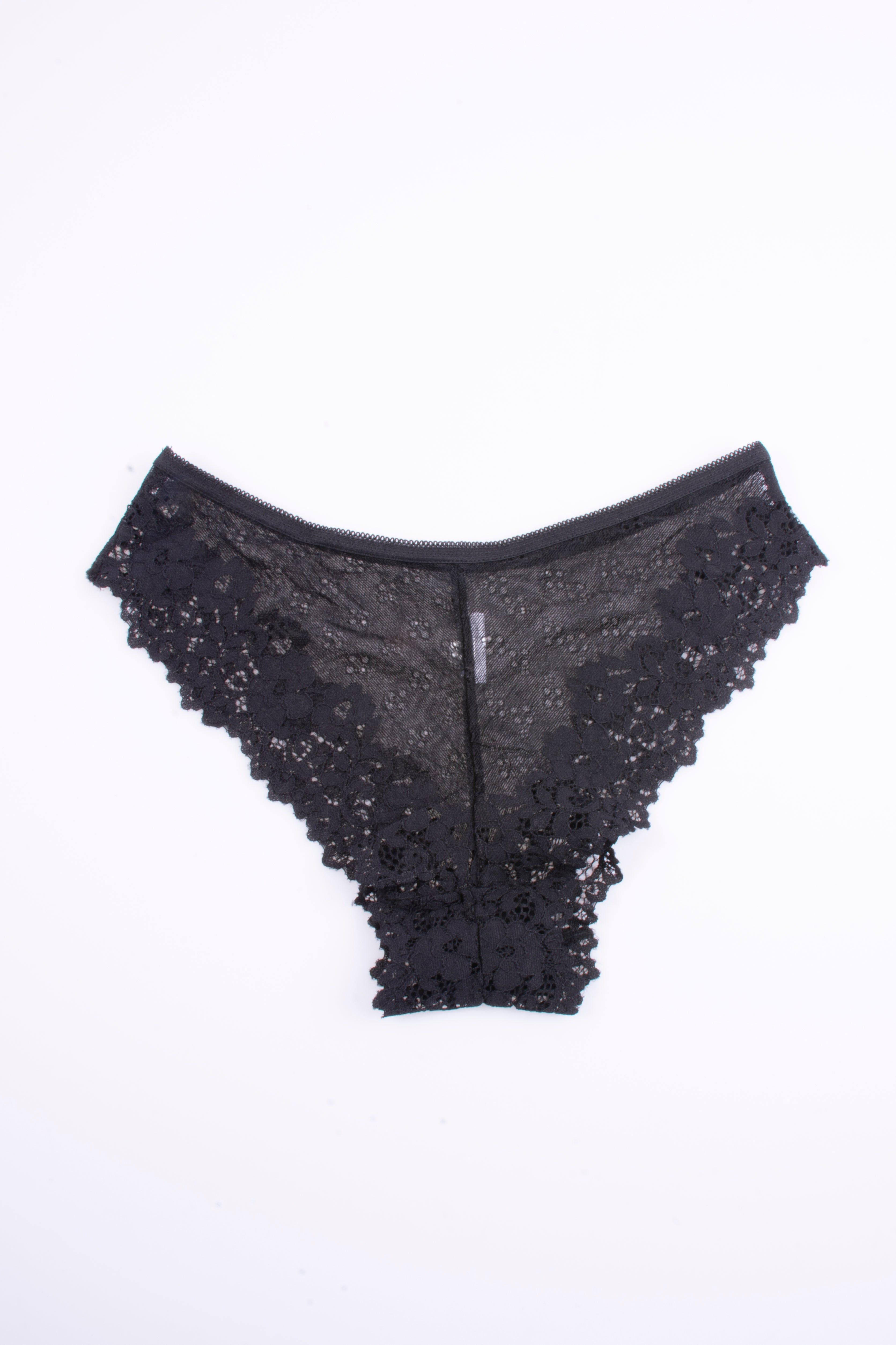 Tanga encaje eyelets sold by Shasa