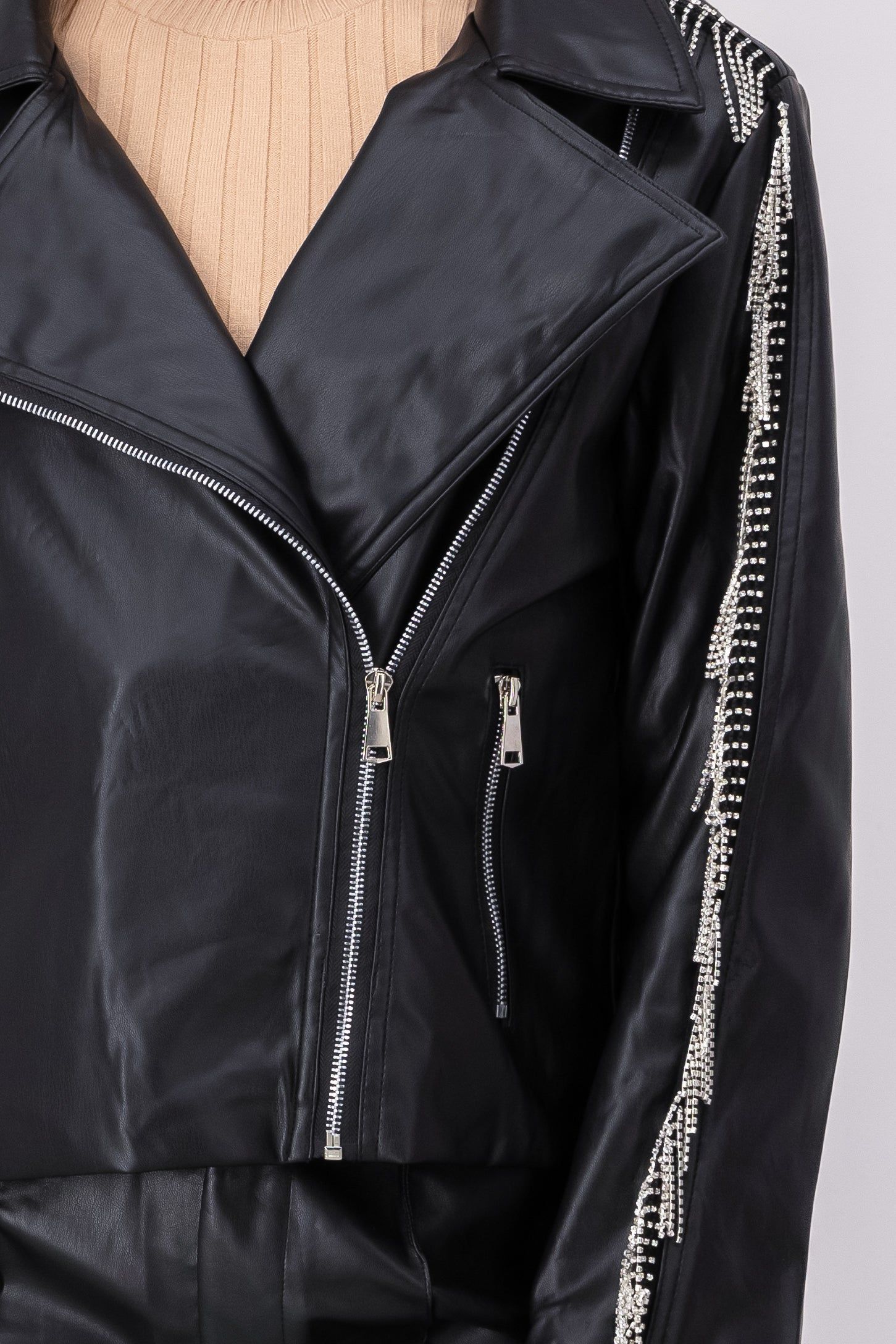 Chamarra biker flecos brillos mangas sold by Shasa product image thumbnail 5