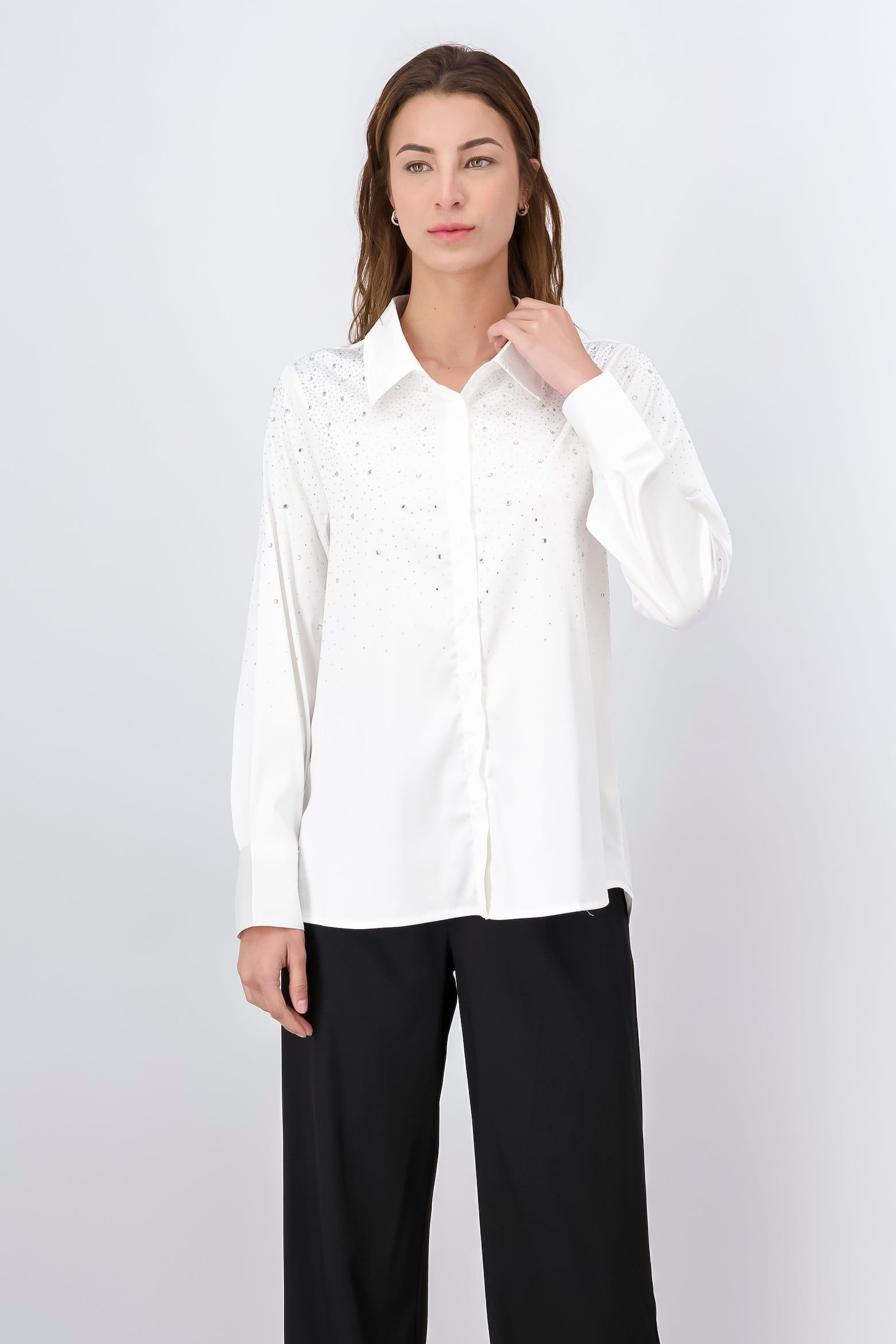 Camisa satín brillos sold by Shasa